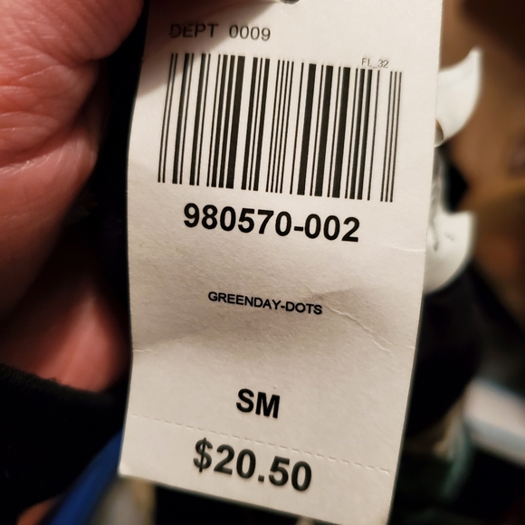 NWOT Green Day t-shirt - Picture 4 of 6